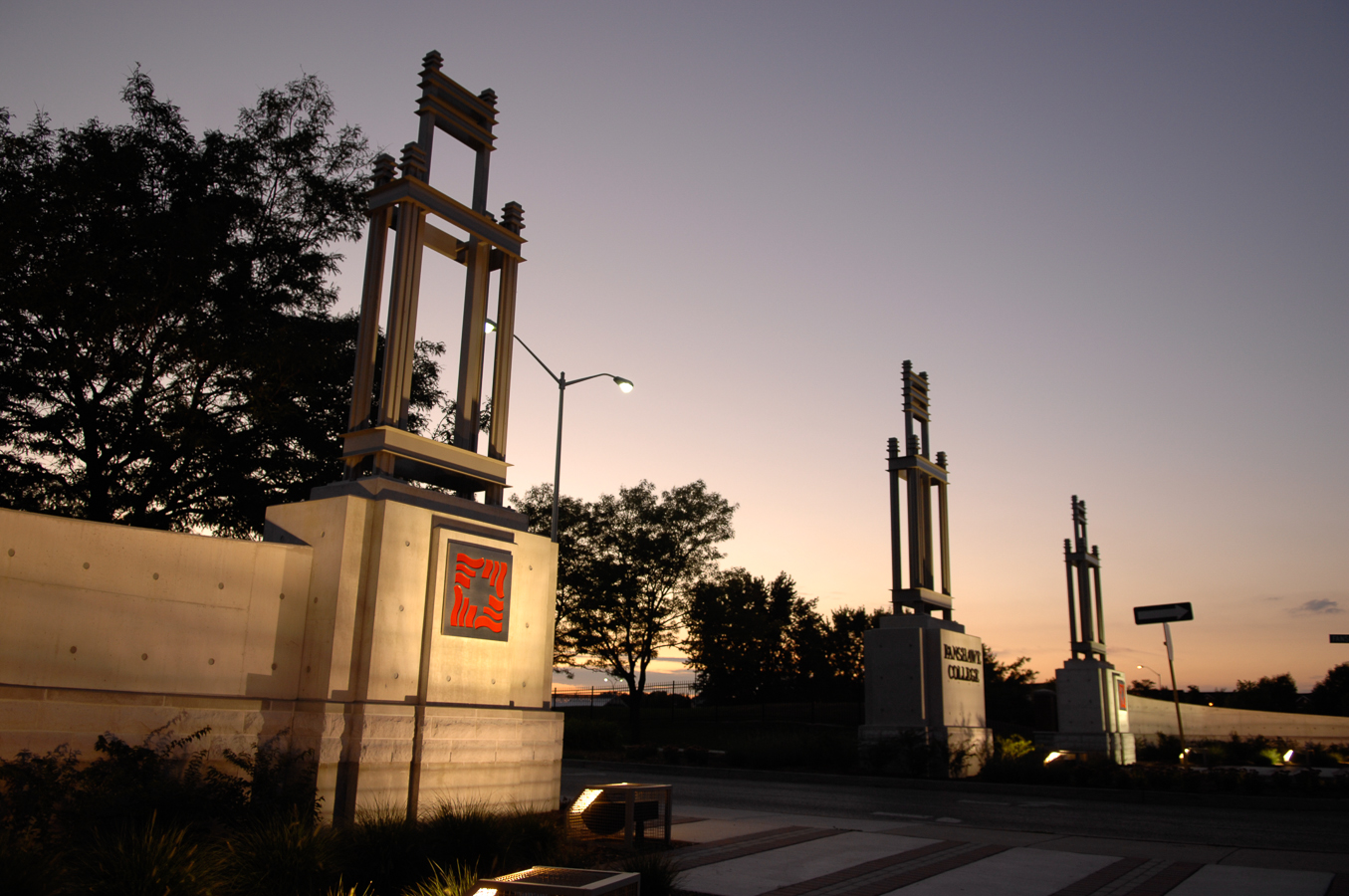 FANSHAWE COLLEGE – ENTRANCE GATES